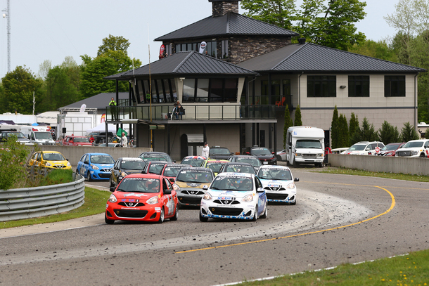 La Coupe Nissan Micra se produit en Ontario cette fin de semaine, avec deux courses présentées sur le circuit de Calabogie