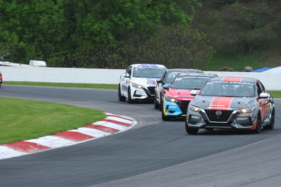 Coupe Nissan Sentra Cup en photos, 16, 17, 18 mai | Canadian Tire Motorsport Park<BR>Ontario - Photo ID No.N69-2508192342320