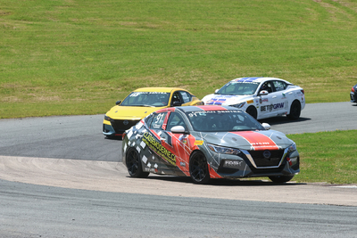 Coupe Nissan Sentra Cup en photos, 20-22 juin | Atlantic Motorsport Park, Shubénacadie<BR> Nouvelle-Écosse - Photo ID No.N70-2508250145040