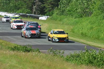 Coupe Nissan Sentra Cup en photos, 20-22 juin | Atlantic Motorsport Park, Shubénacadie<BR> Nouvelle-Écosse - Photo ID No.N70-250825014955