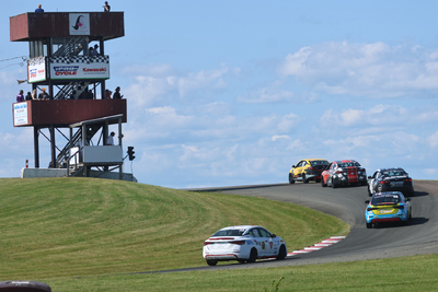 Coupe Nissan Sentra Cup en photos, 20-22 juin | Atlantic Motorsport Park, Shubénacadie<BR> Nouvelle-Écosse - Photo ID No.N70-2508250151040