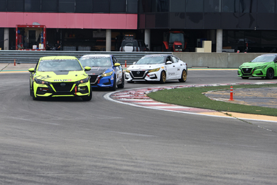 Coupe Nissan Sentra Cup en photos, 6 juillet | Grand Prix Nissan<BR>QUÉBEC - Photo ID No.N71-2508250254260